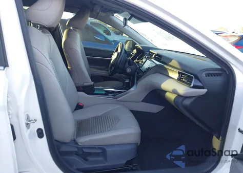 2019 Toyota Camry Se z USA, uszkodzony, nr VIN 4T1B11HK6KU283237